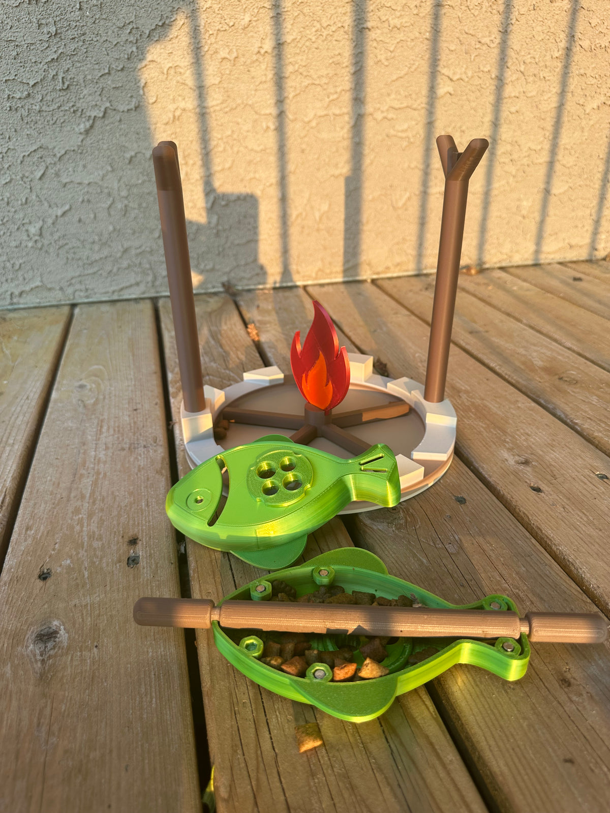 Campfire Cat treat dispenser
